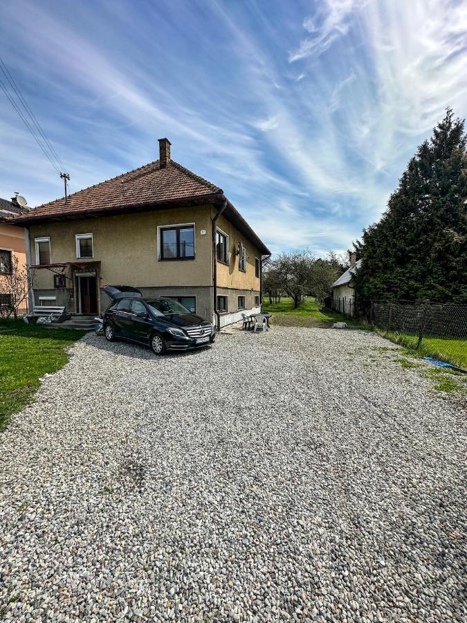 Chalupa V Západných Tatrách Bobrovec Esterno foto